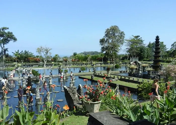 イン Dhangin Taman *
