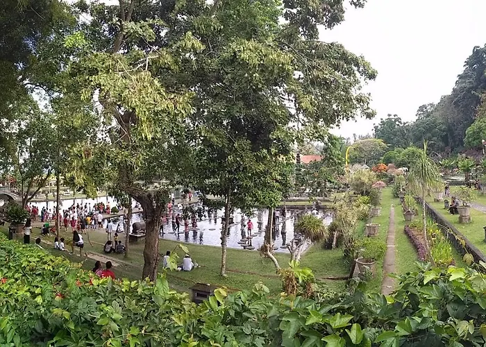 Dhangin Taman * Karangasem