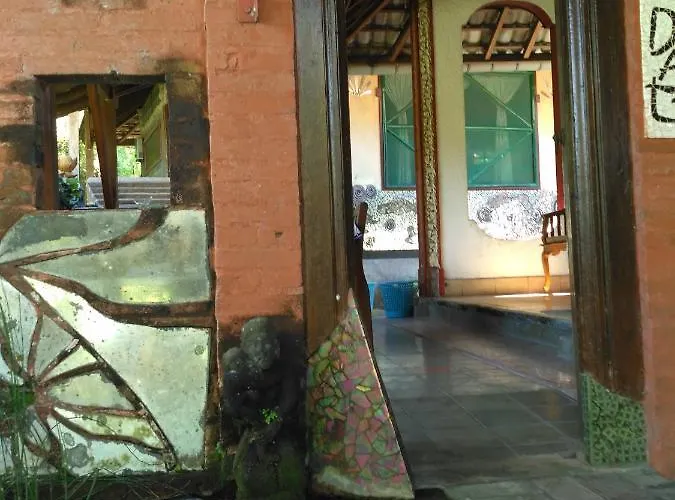 イン Dhangin Taman *